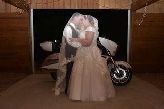 A Crystal Clear Sound Video Photo & Photo Booth - 8