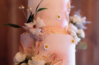 Sweet Sadie's Custom Cakes - 18