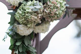 William's Florist & Gift House - 31