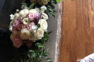 Amore Fiori Flowers and Gifts - 74