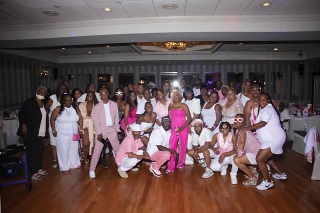 Antun's of Queens Village 3