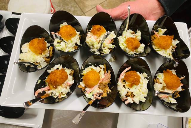 Mulligan's Beach Catering 1