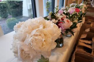 Monzie's Floral Design - 27