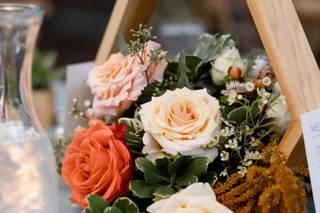 Julie's Flowers of Geist LLC - 5