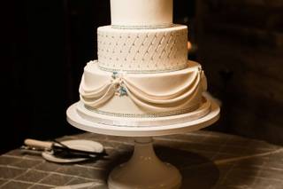 Couture Cakes of Greenville - 11