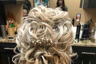 Stephanie Meadows Hair & Airbrush Tanning - 5