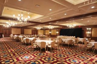 Little America Hotel & Resort - 3