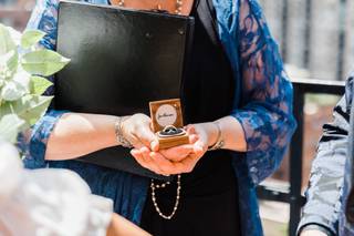 Rev. Annie NYC - Wedding Officiant - 13