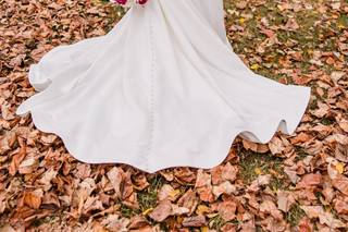 Lorien Bridal Boutique - 15