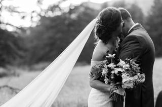 Ali & Garrett Wedding Photographers - 50