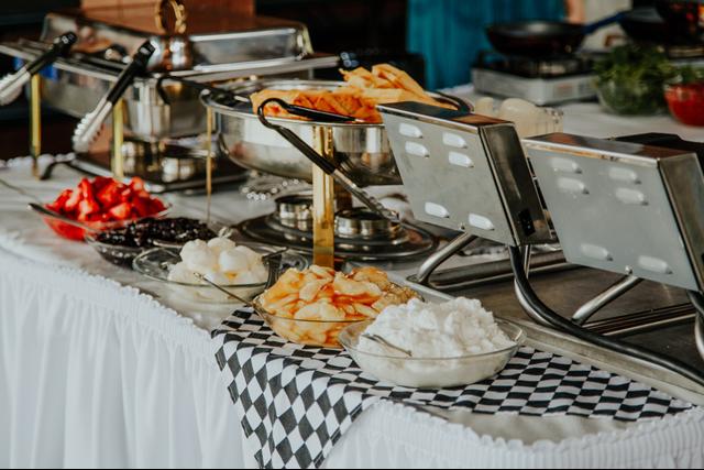 The Omelette Chefs Catering - 3