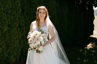 Dreyer House Florals - 37