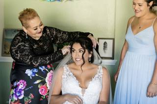 Melanie's Beauty Co - 14