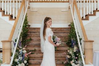 Nannette York Floral and Decor - 5