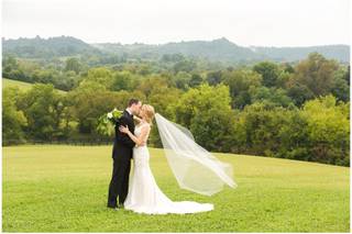Bluegrass Wedding Barn - 36