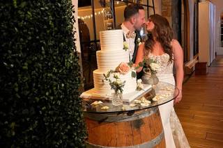 Laura's Flower Boutique - 16