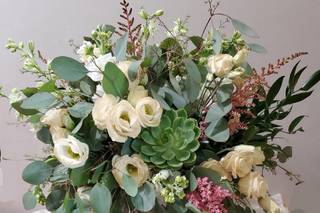 Roni's Roses Floral Design, LLC - 40