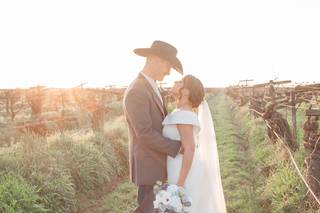 Evanelle Vineyards - Wedding & Event Venue - 22