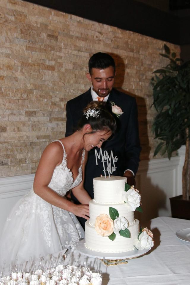 Louie's Bakery - 4