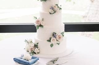 It's All About The Cake - 15