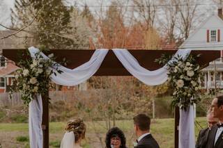 The Harwinton Florist llc - 31