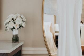 Laura's Flower Boutique - 20