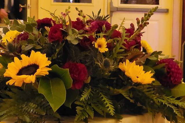 Shelley's Flowers & Gifts 5