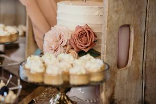 Signature Sweets By Amanda - 102