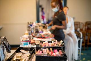 Brushworx On Location Hair & Makeup - 96