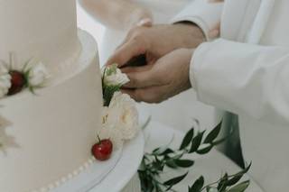 Bloom Custom Cakes - 39