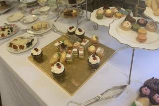 Ila Vivian Vintage Rentals - 8