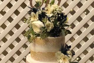 Mare's Custom Cakes - 7