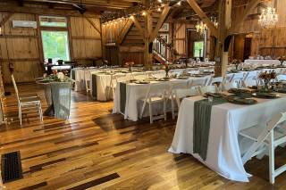 The Grand Barn At The Mohicans Treehouse Resort - 20
