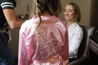 Skin Bar & Paint Studio - 18