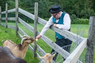 A Perfect Vermont Wedding at Mountain Meadows Lodge - 7