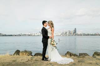 Annemarie Juhlian, Seattle Wedding Officiant & Minister - 23