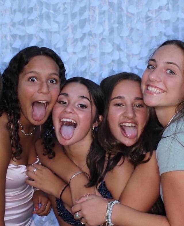 Snap a Selfie Photo Booths - 2