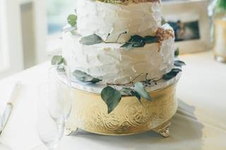 Holly's Cakes LLC - 33