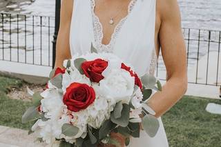 Plants and Things Floral Design - 11