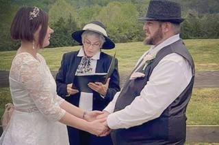 Beautiful Elopements and Creative Ceremonies - 9