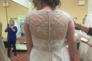 Darianna Bridal & Tuxedo - 28