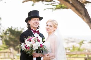 Elegant Lace Bridal & Tuxedo - 16