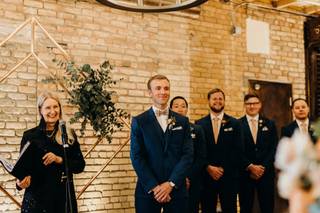 Kjersti Moline - Wedding Officiant - Certified Life Coach - 14