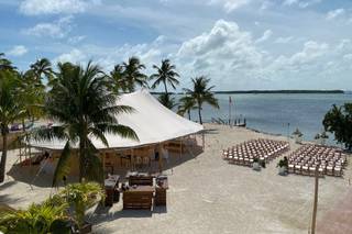 Pierre's Restaurant & Morada Bay Beach Cafe - 7