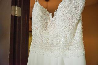 Modern Bride and Formal Shop - 32