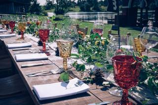 Rustic Charm Vintage Rentals - 12