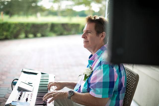 Arnie Abrams Entertainment 3