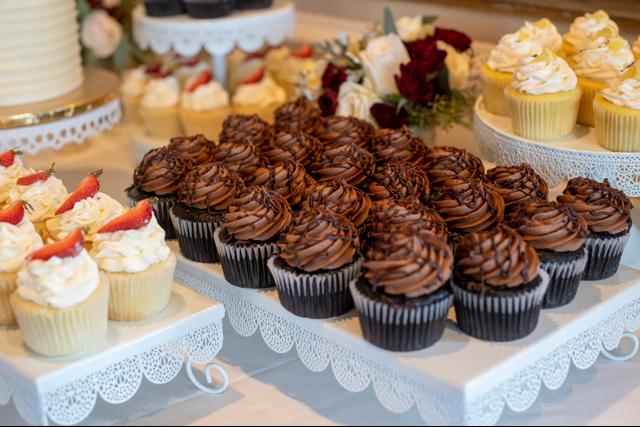 Bloom Custom Cakes - 3