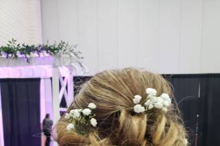Salon & Spa 18 - 24