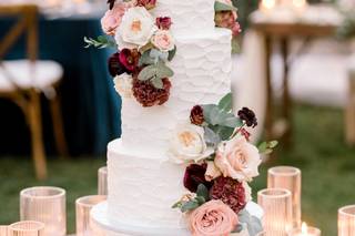 Above and Beyond Cakes - 8